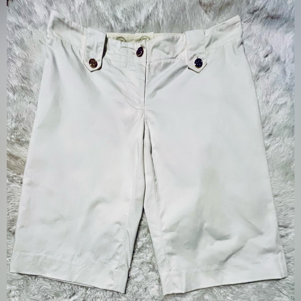 Tory Burch White Walking Bermuda Shorts Women’s size 0